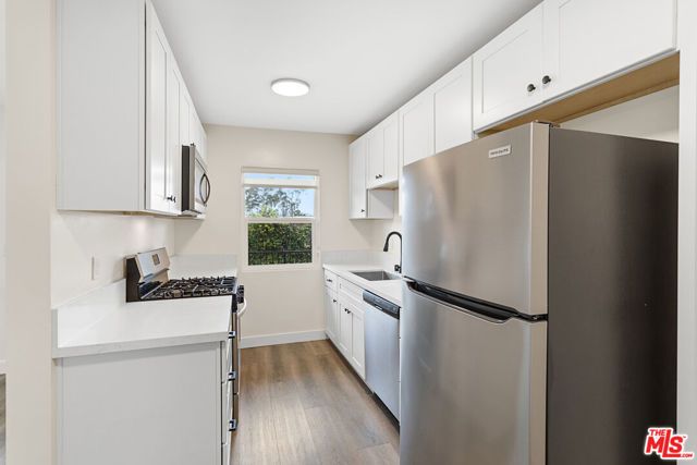 1743 9th Street 1, Santa Monica, CA 90404