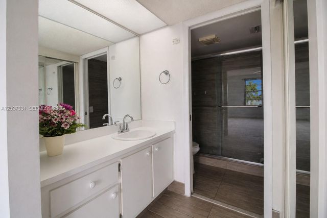 2518 SE 20th Place 203B, Homestead, FL 33035