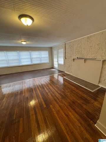 1300 8TH AVENUE, Midfield, AL 35228