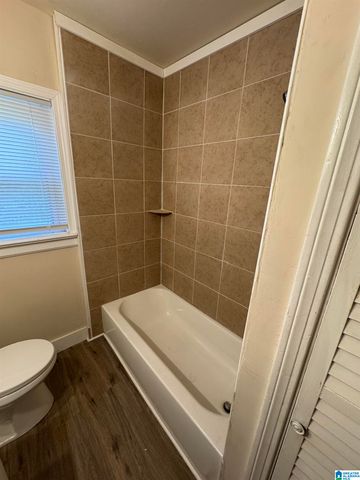 1300 8TH AVENUE, Midfield, AL 35228