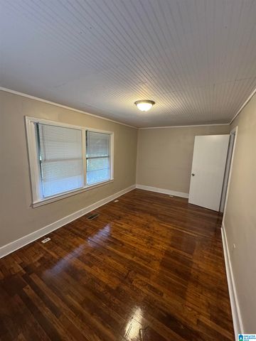 1300 8TH AVENUE, Midfield, AL 35228