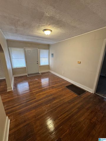 1300 8TH AVENUE, Midfield, AL 35228