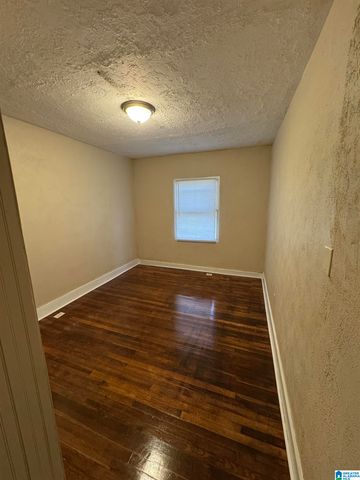 1300 8TH AVENUE, Midfield, AL 35228