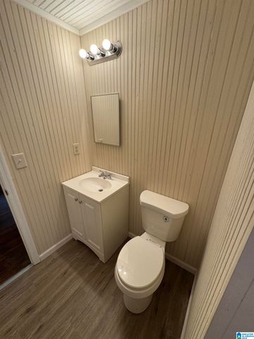 1300 8TH AVENUE, Midfield, AL 35228