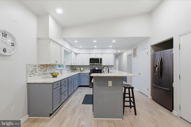 3693 BROOKESIDE DR, Chesapeake Beach, MD 20732