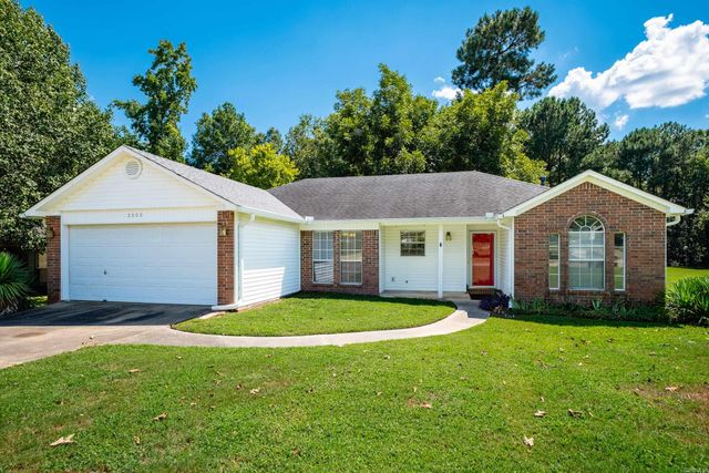 2000 Cherry Creek Circle, Bryant, AR 72022