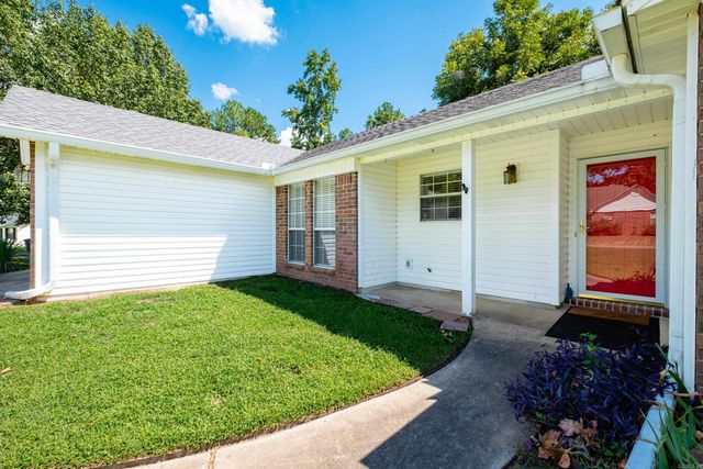 2000 Cherry Creek Circle, Bryant, AR 72022