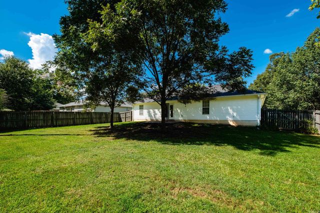 2000 Cherry Creek Circle, Bryant, AR 72022