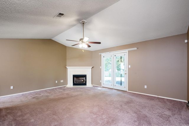 2000 Cherry Creek Circle, Bryant, AR 72022