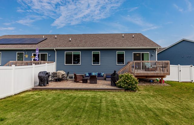 823 NE Maple Street, Bondurant, IA 50073
