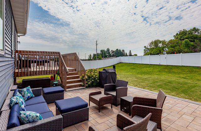 823 NE Maple Street, Bondurant, IA 50073