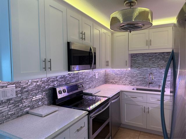 21300 BRINSON AVENUE 101, Port Charlotte, FL 33952