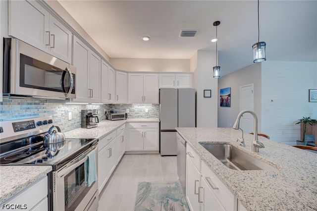 14450 Secret Garden CV, Fort Myers, FL 33913