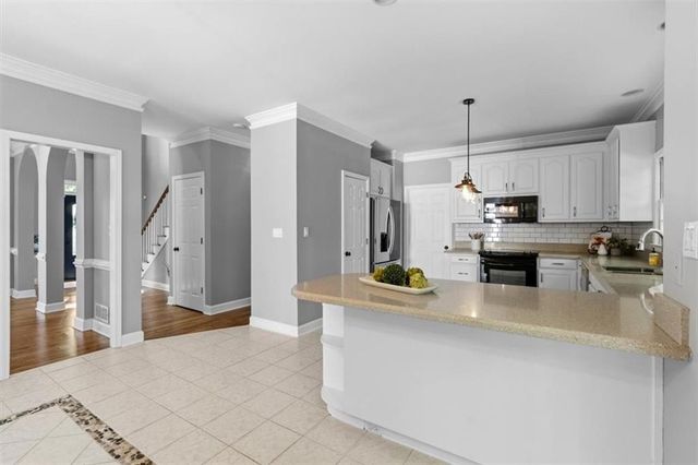 978 Laurel Springs Lane SW, Marietta, GA 30064