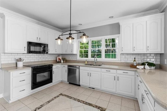 978 Laurel Springs Lane SW, Marietta, GA 30064