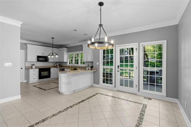 978 Laurel Springs Lane SW, Marietta, GA 30064
