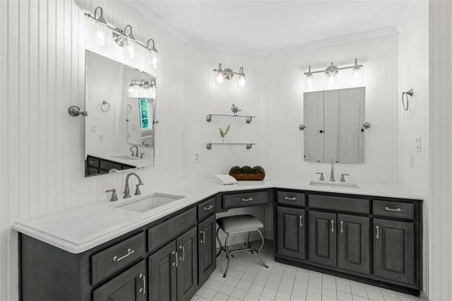 978 Laurel Springs Lane SW, Marietta, GA 30064