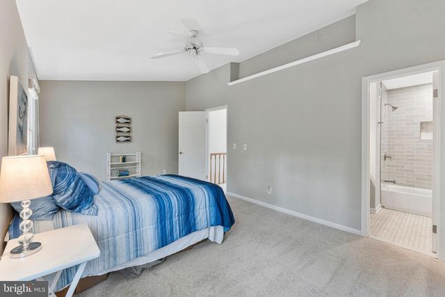 4284 SLEEPY LAKE DR, Fairfax, VA 22033