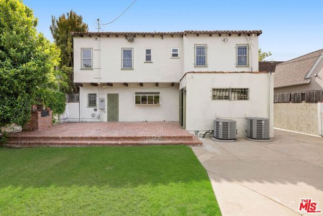 120 S Poinsettia Place, Los Angeles, CA 90036