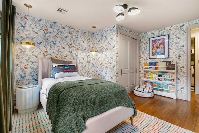 23 Patriot Road, Burlington, MA 01803