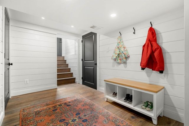 23 Patriot Road, Burlington, MA 01803