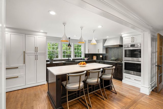 23 Patriot Road, Burlington, MA 01803