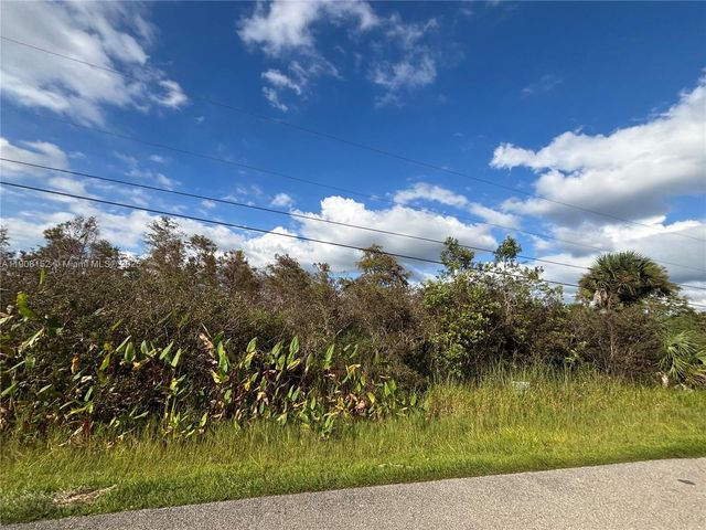 xxxx 37th Ave NE, Other City - In The State Of Florida, FL 34120