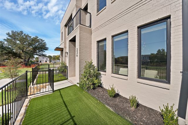 336 Nursery Lane, Fort Worth, TX 76114