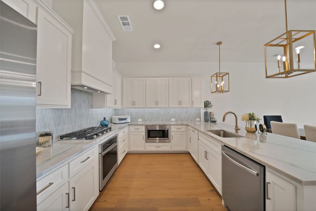 336 Nursery Lane, Fort Worth, TX 76114