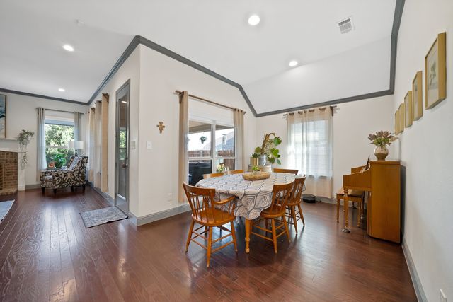 9012 Inwood Street, Benbrook, TX 76126