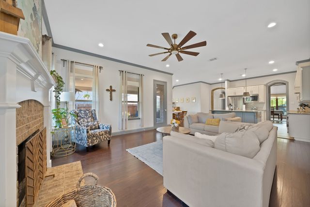 9012 Inwood Street, Benbrook, TX 76126