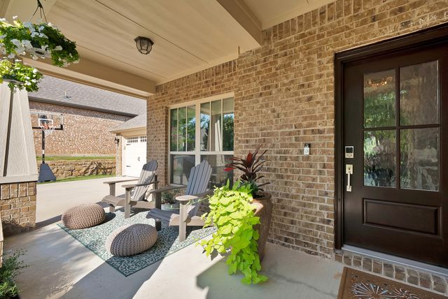 9012 Inwood Street, Benbrook, TX 76126