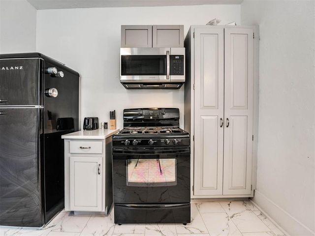 809 NW Eubanks Street, Oklahoma City, OK 73118