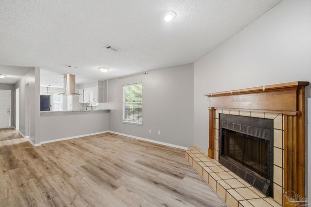 2813 Langley Ave B203, Pensacola, FL 32504