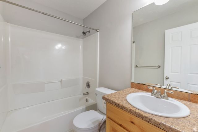 5974 S 2700 ST, Roy, UT 84067