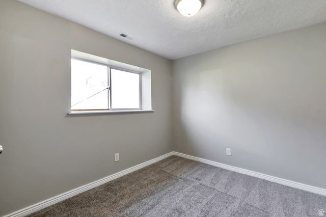 5974 S 2700 ST, Roy, UT 84067