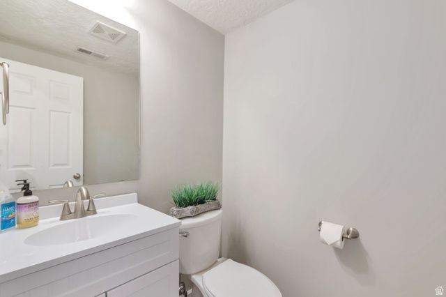 5974 S 2700 ST, Roy, UT 84067