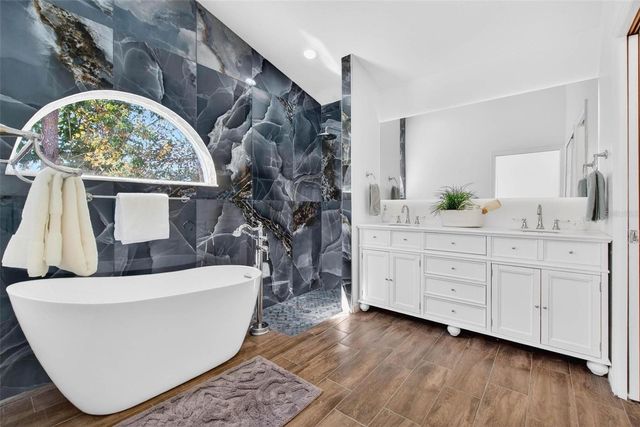 2901 50TH PLACE E, Bradenton, FL 34203