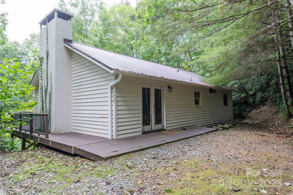 479 Big Ridge Road, Burnsville, NC 28714