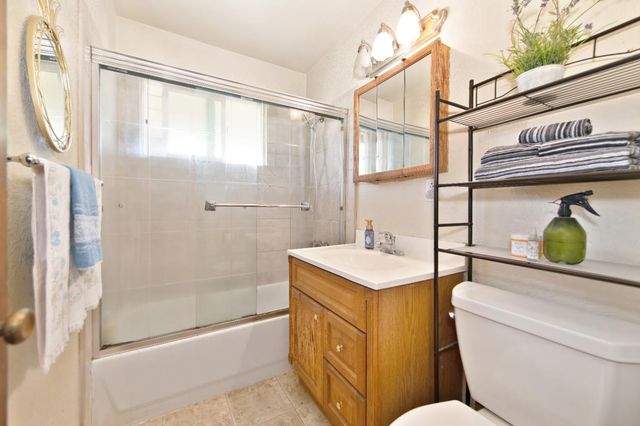 5832 Northgrove Way, Citrus Heights, CA 95610