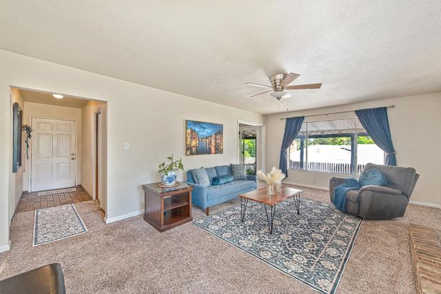 5832 Northgrove Way, Citrus Heights, CA 95610