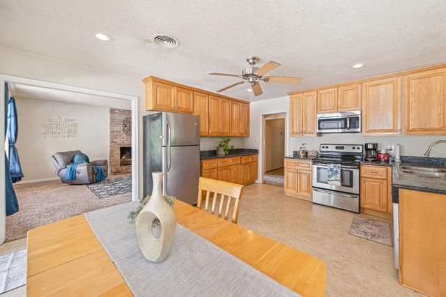 5832 Northgrove Way, Citrus Heights, CA 95610