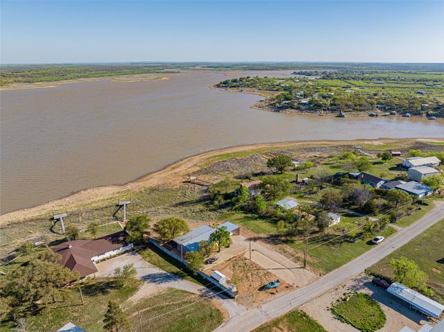 308 County Road 221, Breckenridge, TX 76424