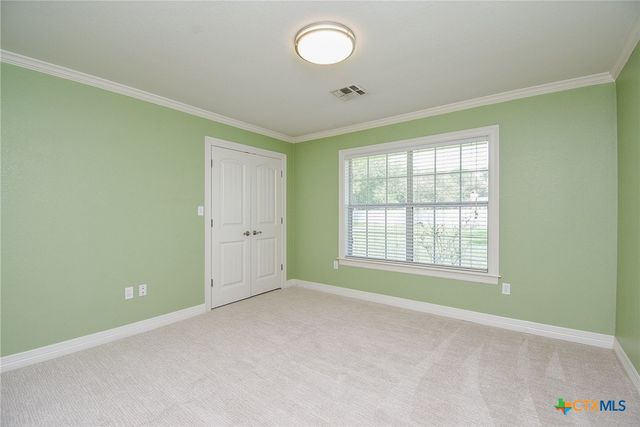 2101 Meadow Lane, El Campo, TX 77437