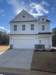 206 Gumwood Circle, Gaffney, SC 29341