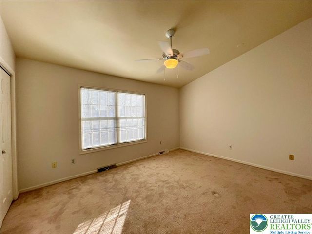 573 Ponds Edge Lane A4, Allentown City, PA 18104