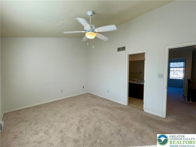 573 Ponds Edge Lane A4, Allentown City, PA 18104