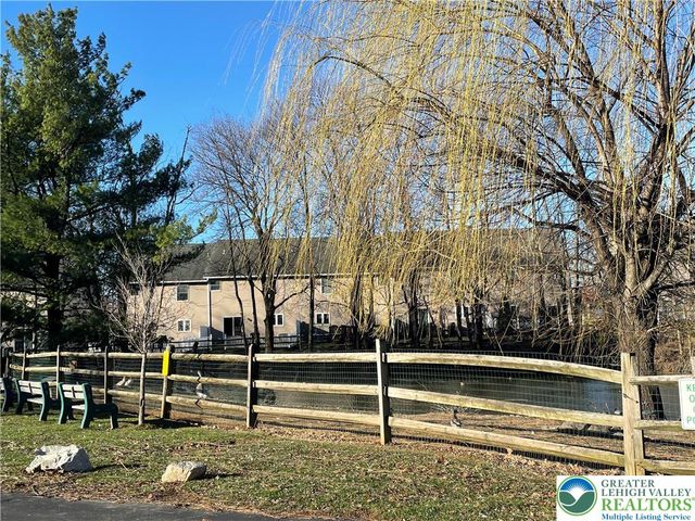 573 Ponds Edge Lane A4, Allentown City, PA 18104