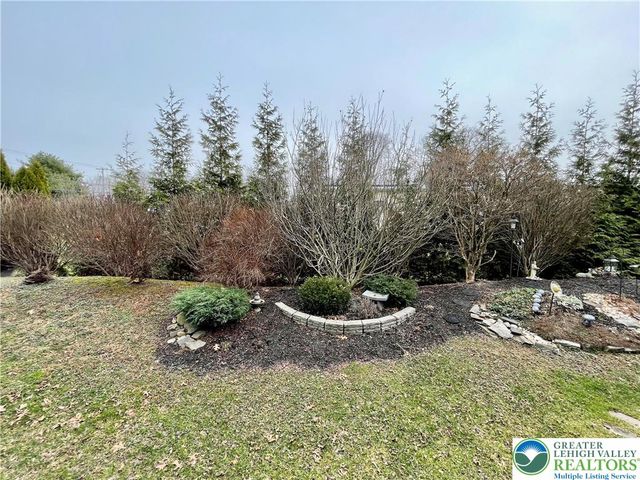 573 Ponds Edge Lane A4, Allentown City, PA 18104