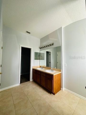 1953 ESTANCIA CIRCLE C, Kissimmee, FL 34741